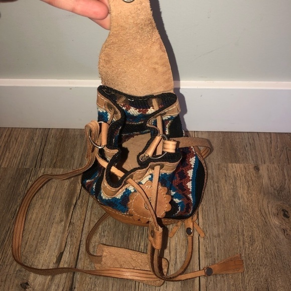 Vtg Mexican Leather Crochet Knit Crossbody Mini Bucket Bag Drawstring Button 70s - Picture 3 of 7